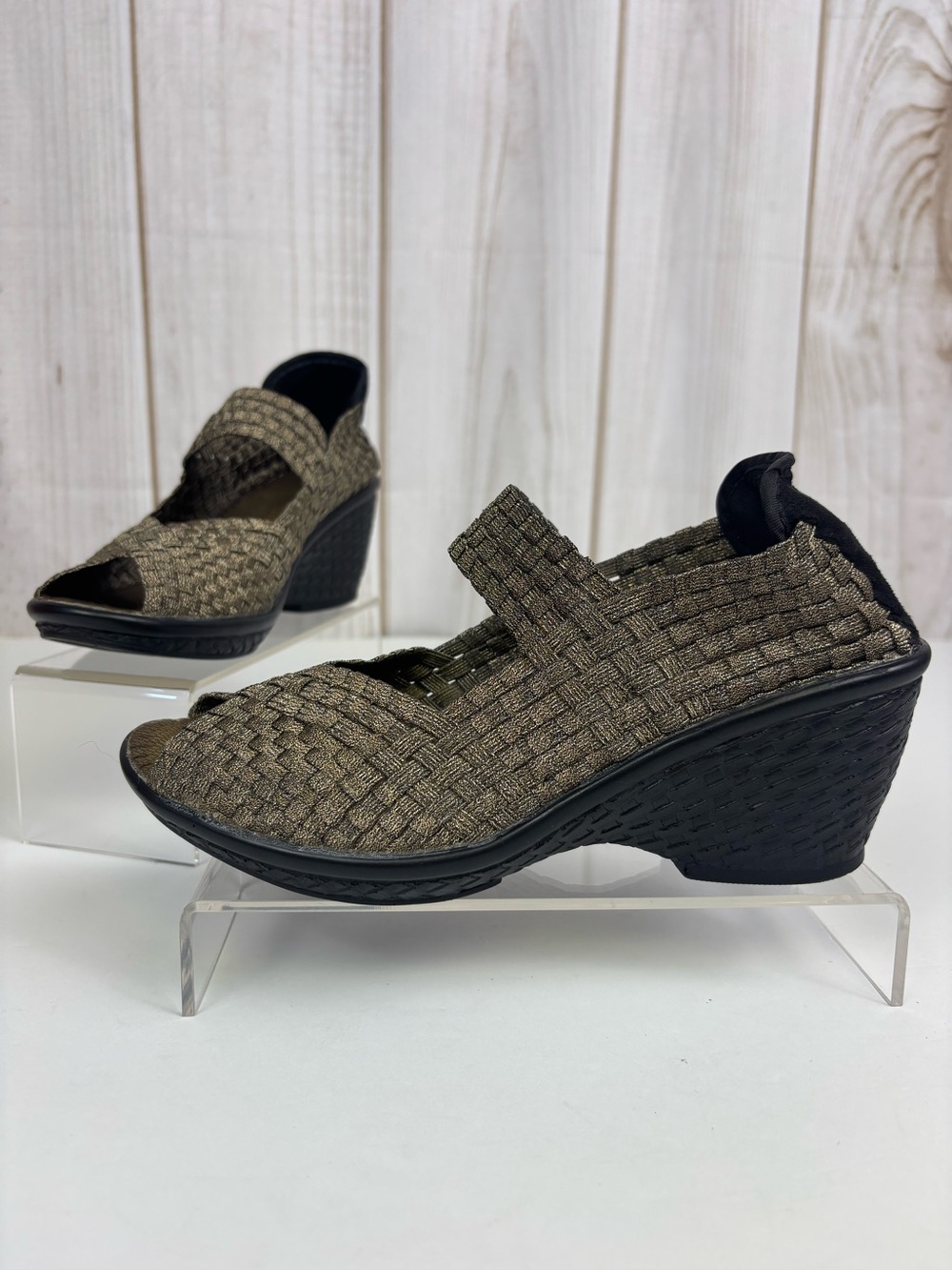 Bernie Mev Lane Mary Jane Woven Elastic Fabric Wedge Sandals Bronze 36./ 5.5-6